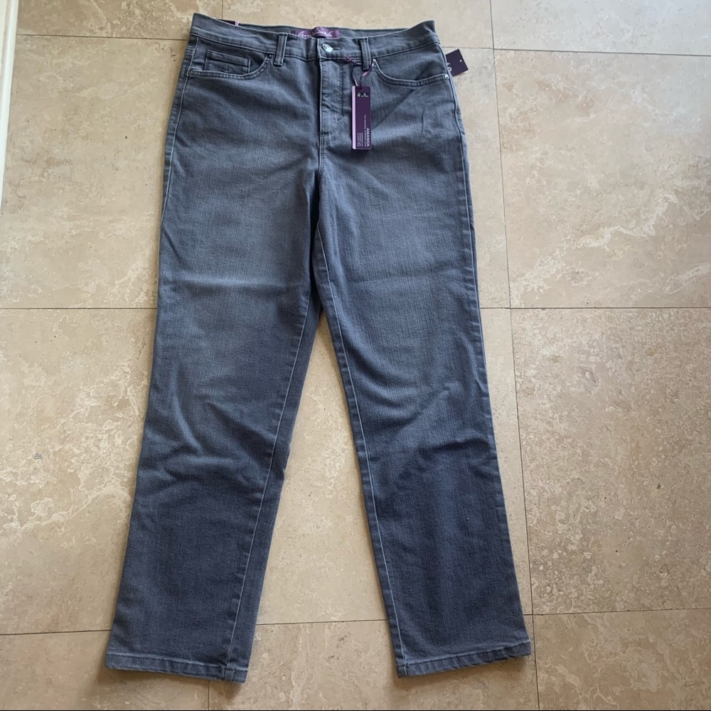 Size 10 Gloria Vanderbilt Jeans